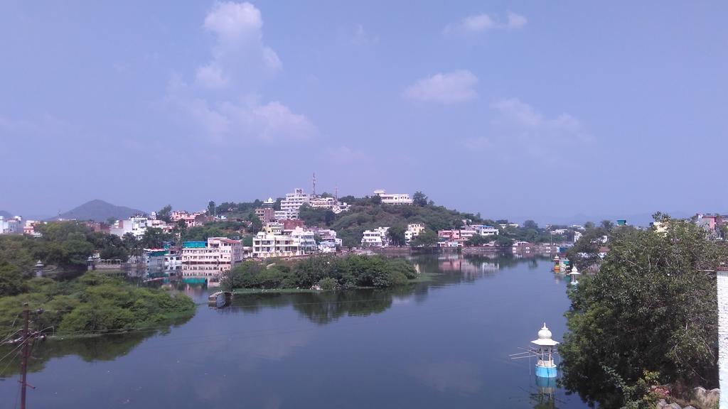 Lake Face Udaipur Exteriör bild